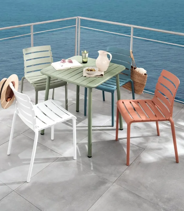 Tables De Jardin|Cocktail Scandinave Table de jardin carrée ARBELA