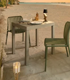 Tables De Jardin|Cocktail Scandinave Table de jardin carrée TESLIN